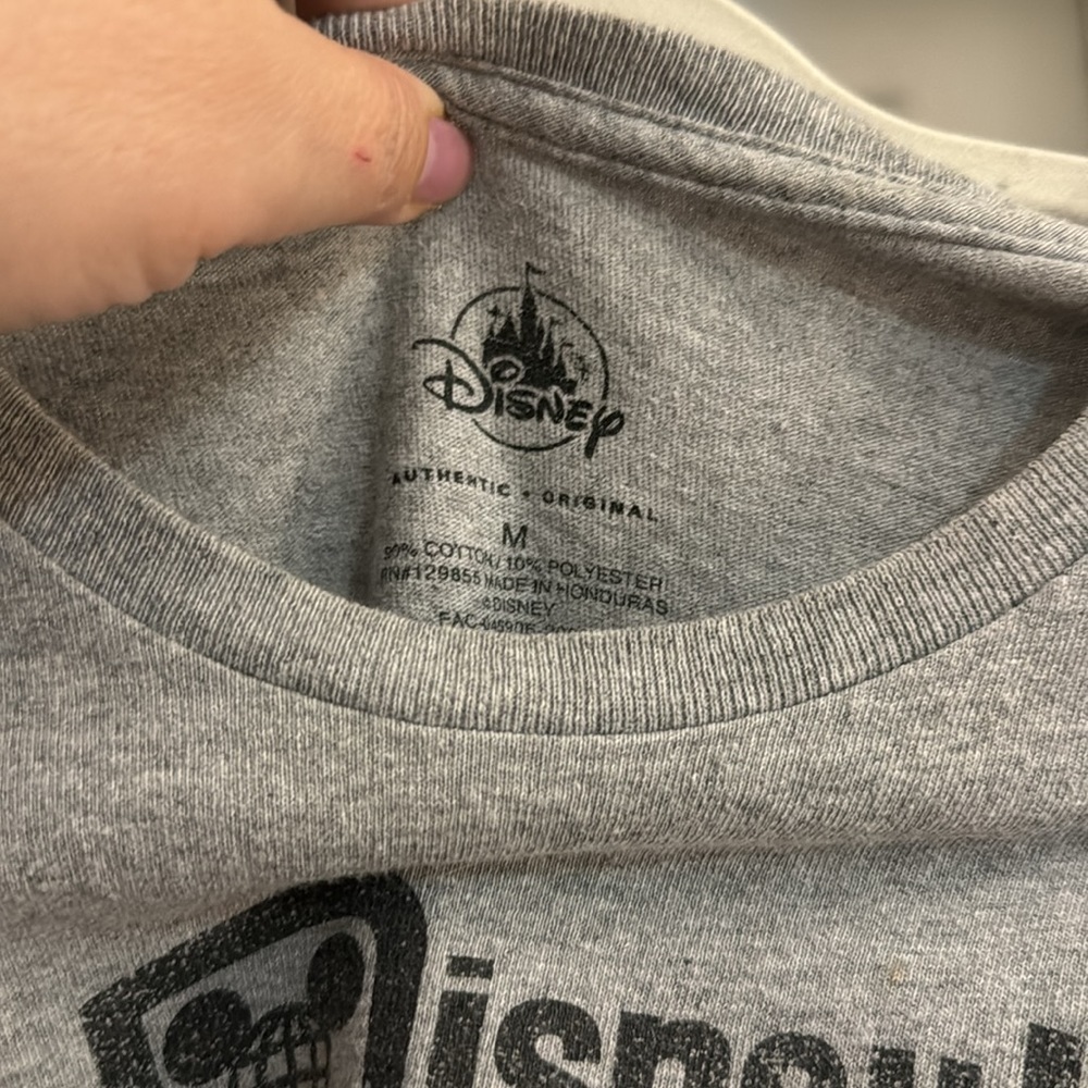 Walt Disney World Mickey T-shirt - Picture 2 of 3
